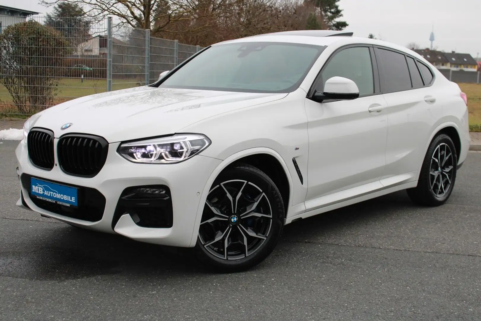 BMW X4 M i Schale H&K Pano HeadUp ACC 1. Hand Wit - 2