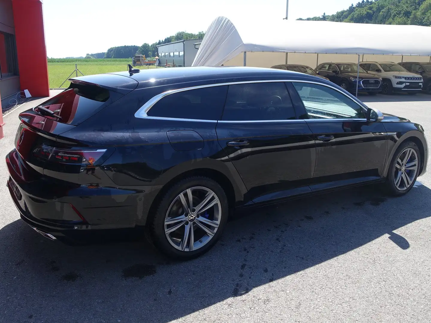 Volkswagen Arteon SB R 4Motion TSI "AHV,LED,Navi" Schwarz - 2