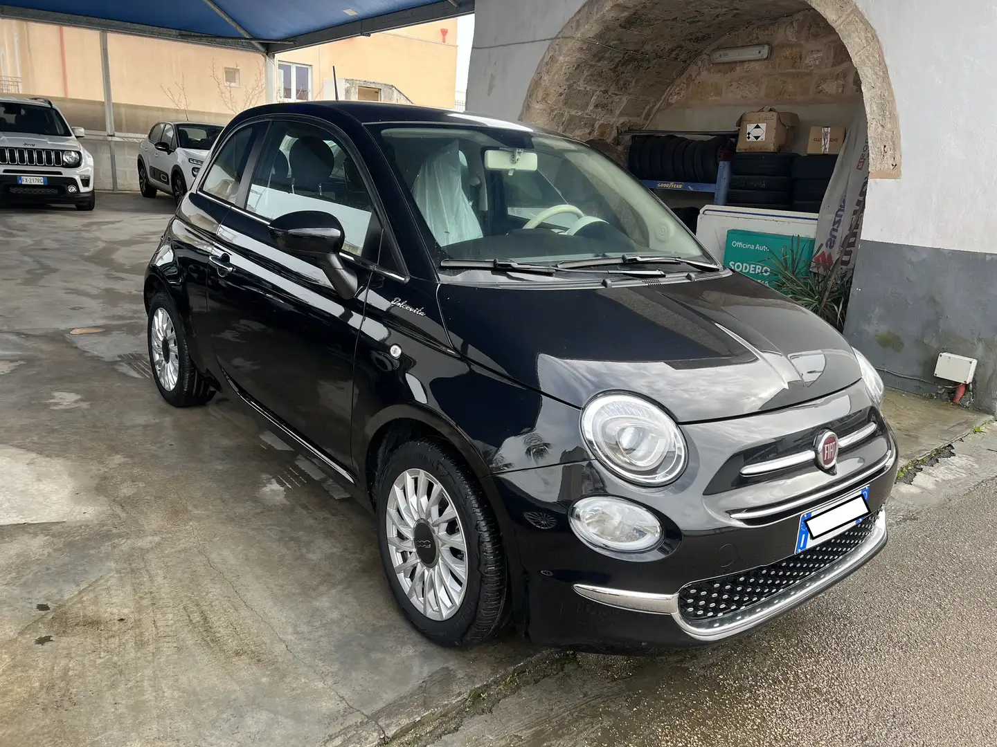 Fiat 500 1.0 hybrid Dolcevita 70cv Schwarz - 2