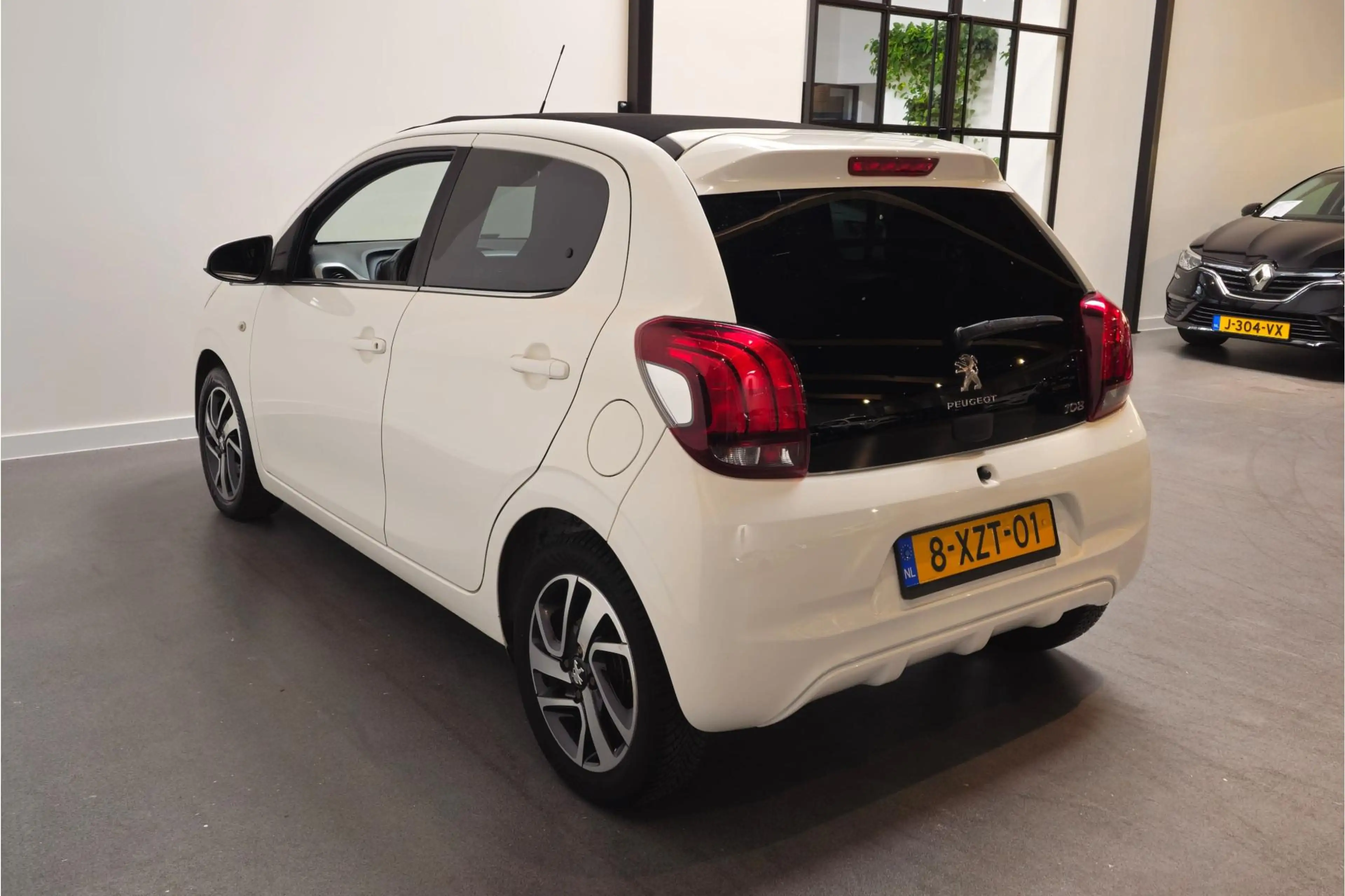 Peugeot 108 1.0 VTi Active Top Cabrio - Bluetooth - Elektrisch — photo 7