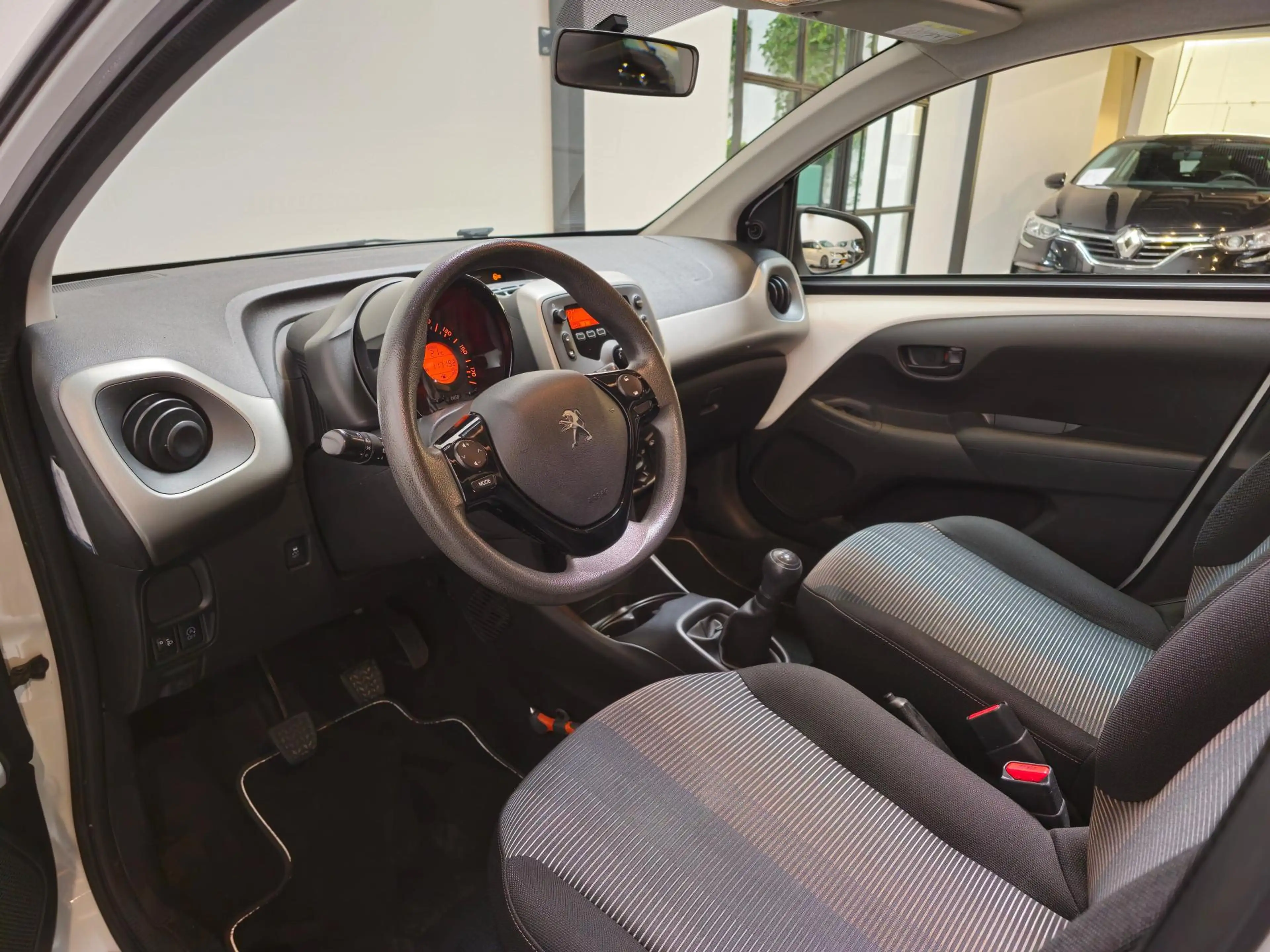 Peugeot 108 1.0 VTi Active Top Cabrio - Bluetooth - Elektrisch — photo 15