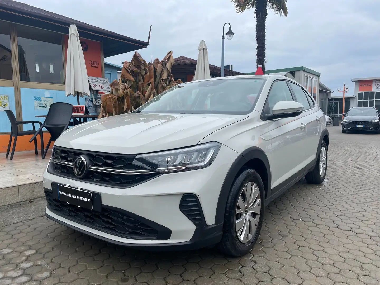 Volkswagen Taigo Taigo 1.0 tsi Life 95cv Silber - 1