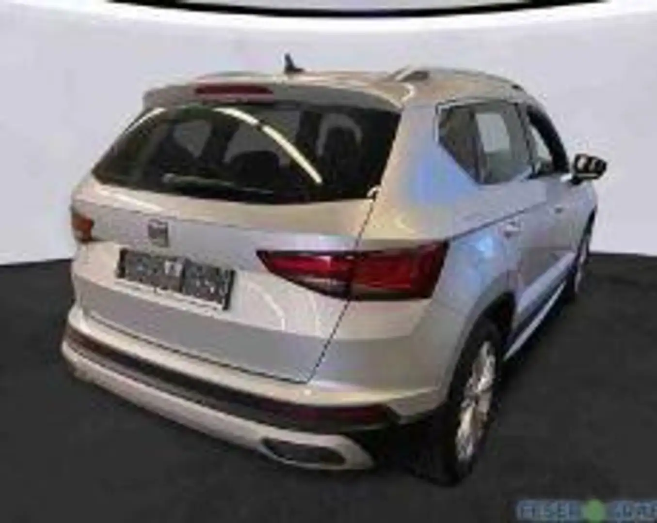 SEAT Ateca Xperience 2.0 TDI DSG Navi AHK Pano Kamera LED SiH Silber - 2