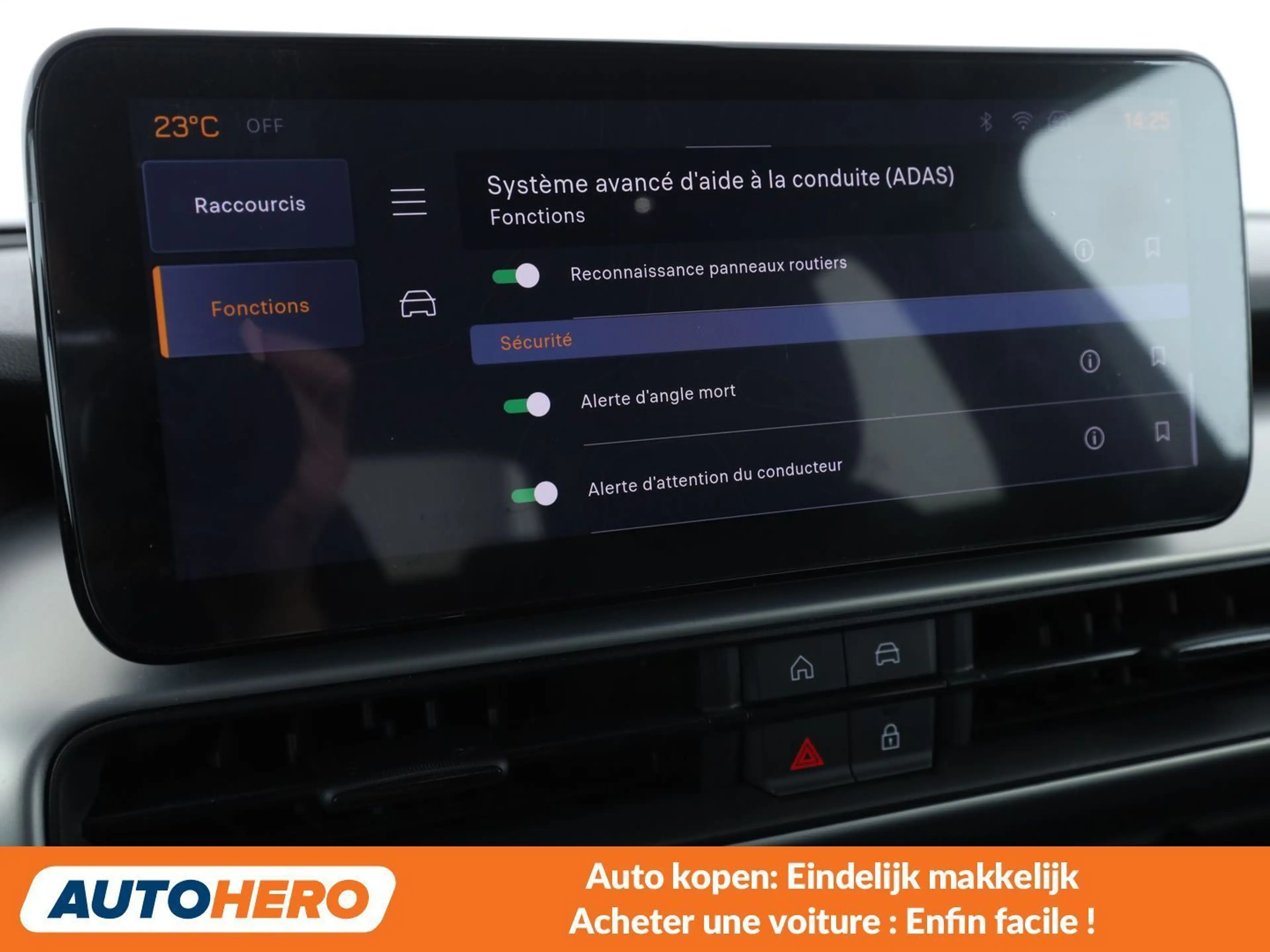 Jeep Avenger 1.2 T3 Mild-Hybrid Altitude — photo 15