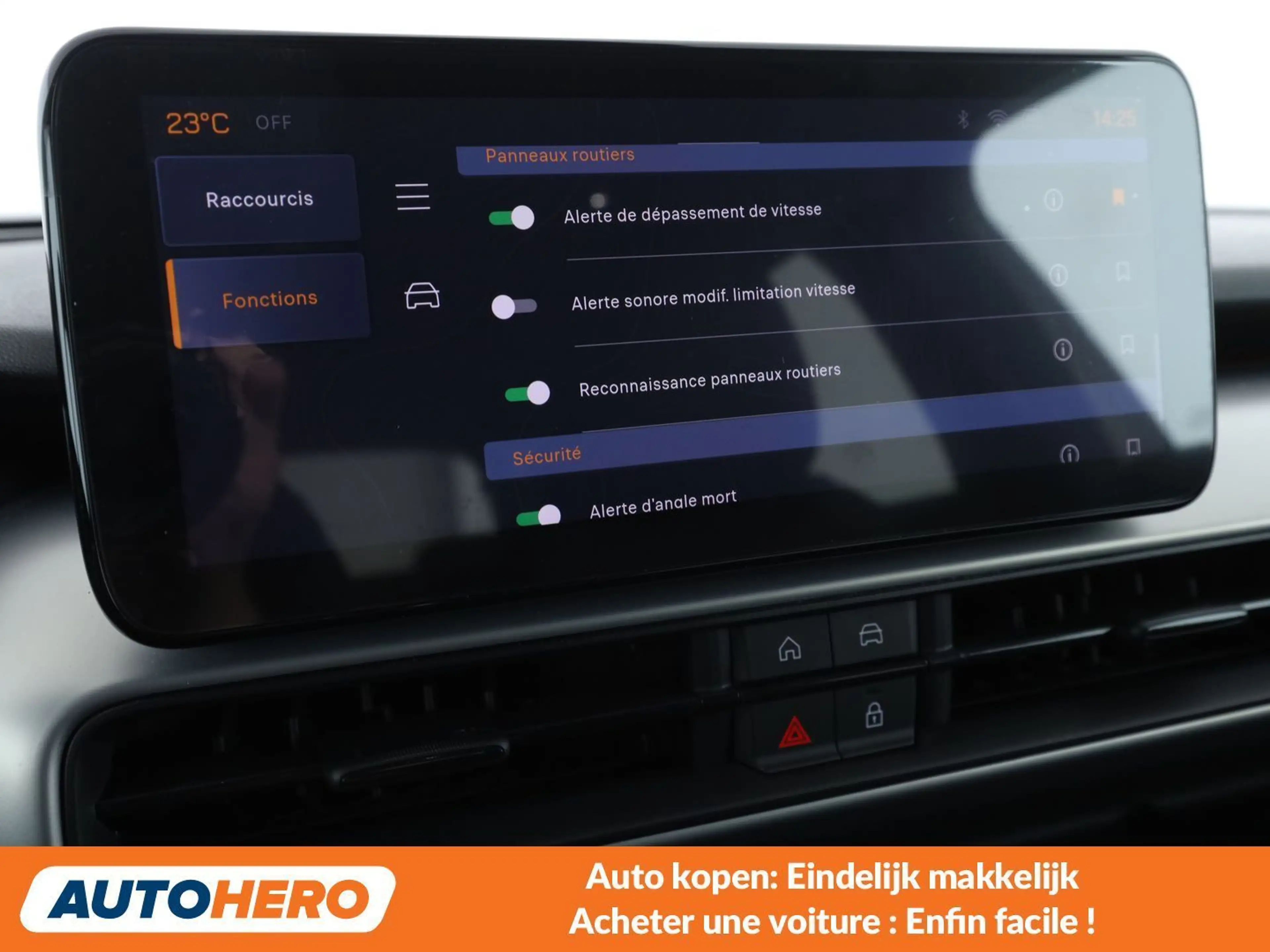 Jeep Avenger 1.2 T3 Mild-Hybrid Altitude — photo 14