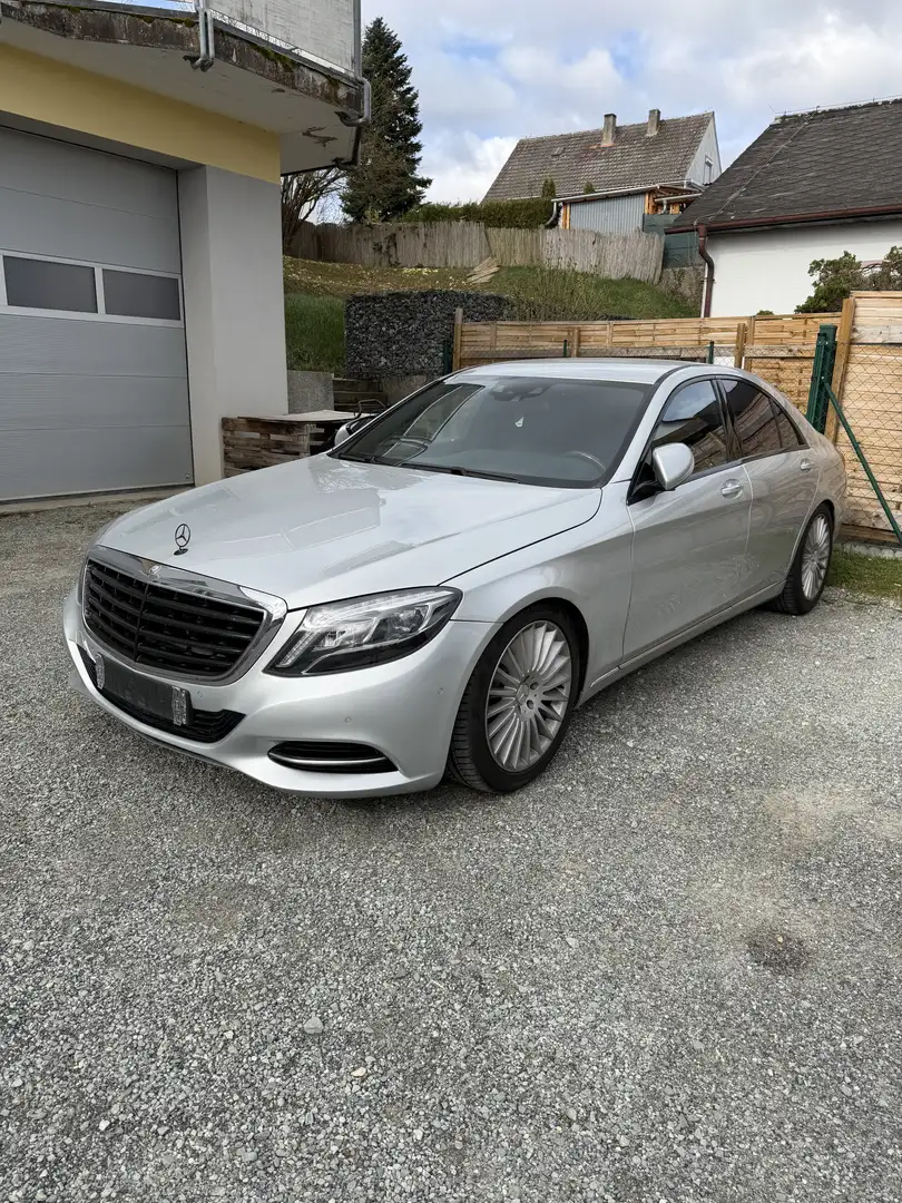 Mercedes-Benz S 500 4-Matic 4.7 V8 Biturbo Aut. Silber - 1