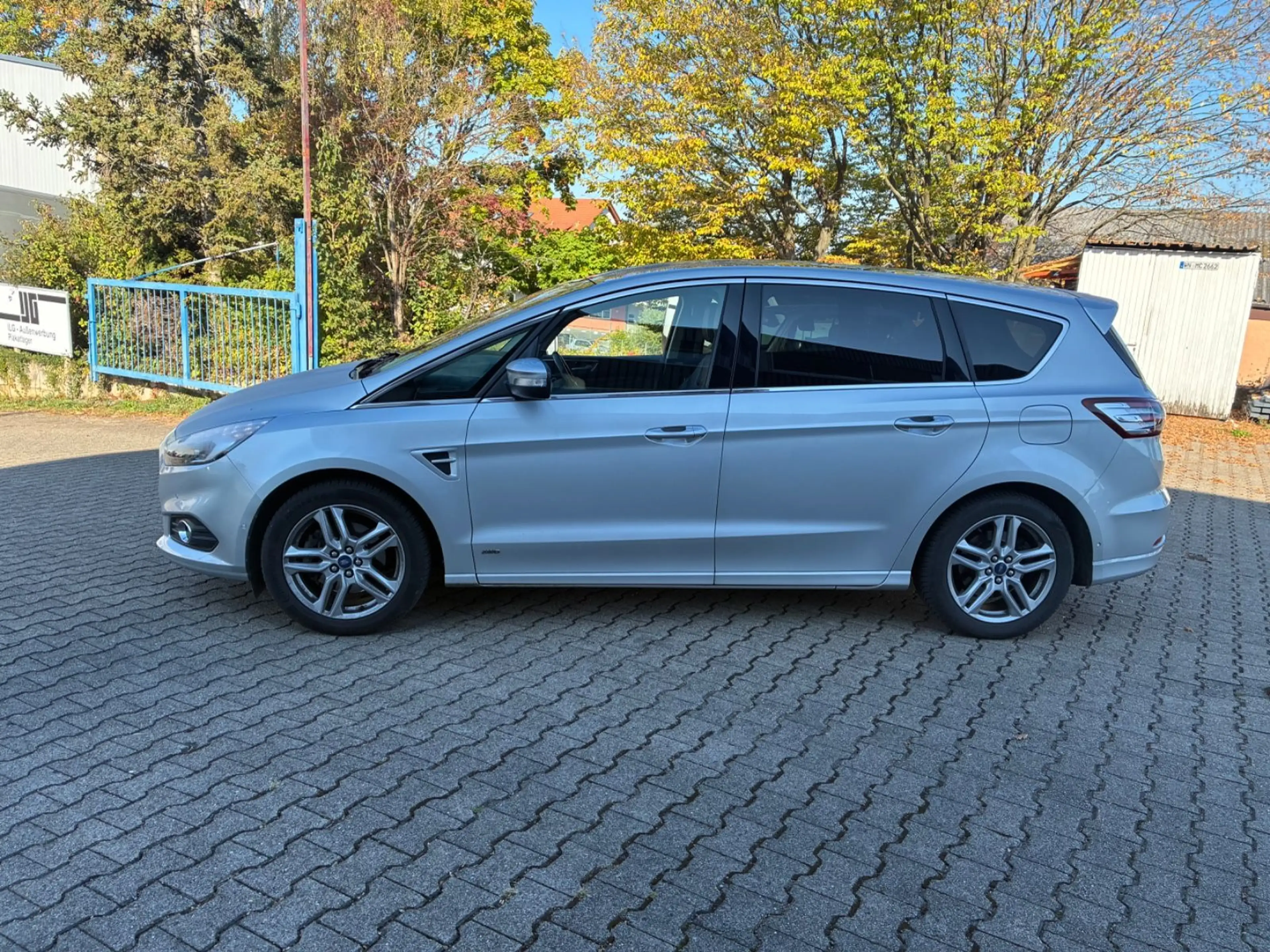 Ford S-Max S-MAX Titanium AWD — photo 3