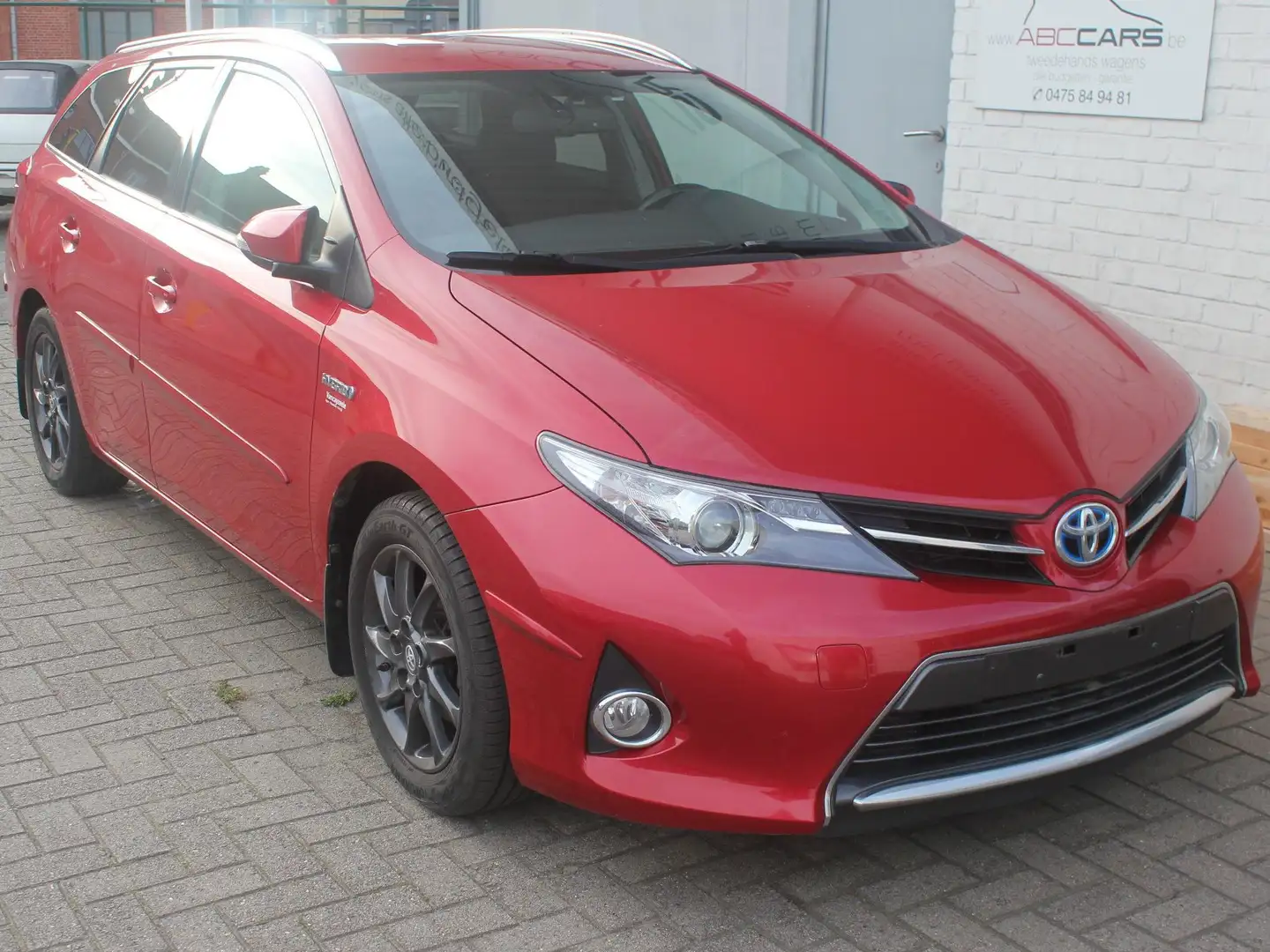 Toyota Auris Auris 1.8 VVT-i Hybrid Automatik  Sports Rood - 2