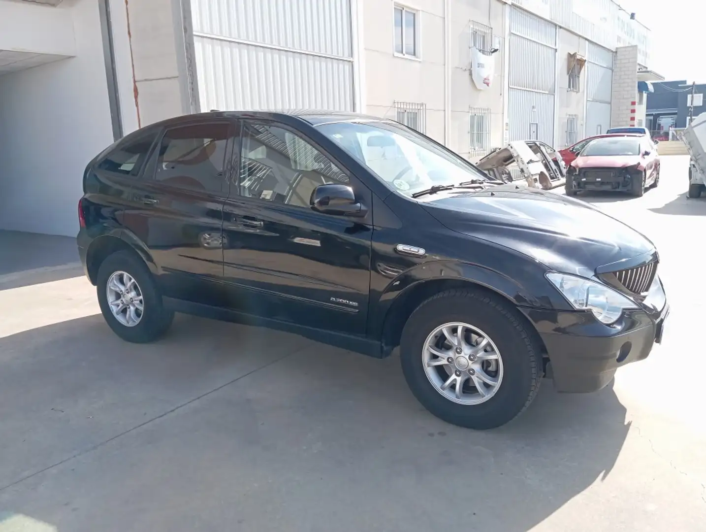 SsangYong Actyon 200Xdi Limited Schwarz - 2