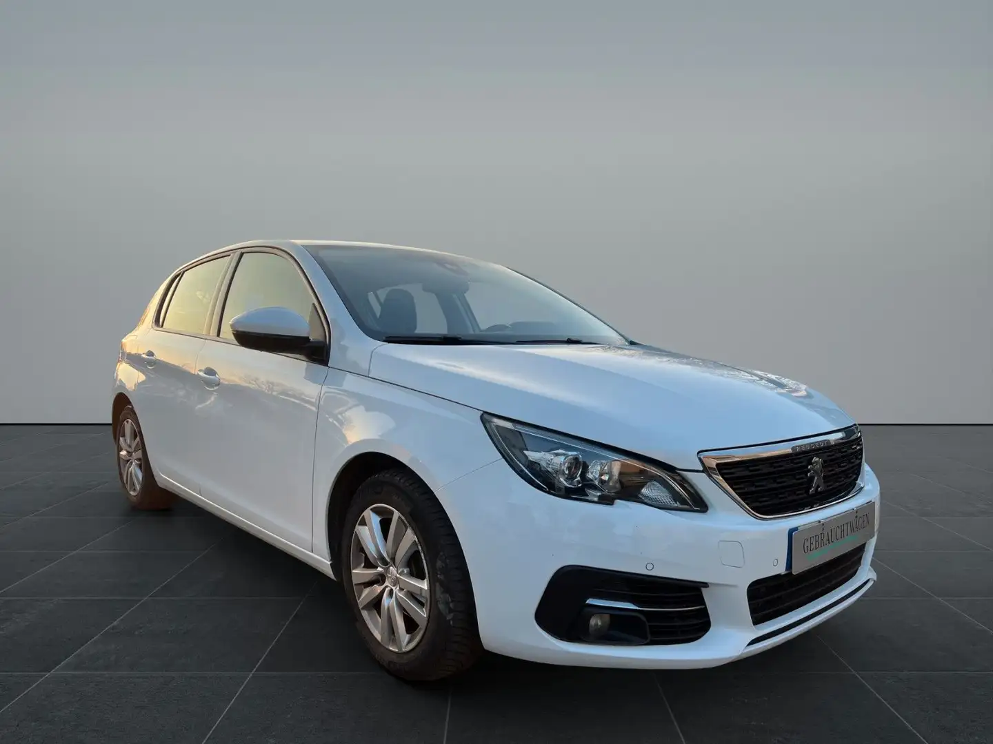 Peugeot 308 1.5 HDi limo 2019 Weiß - 1