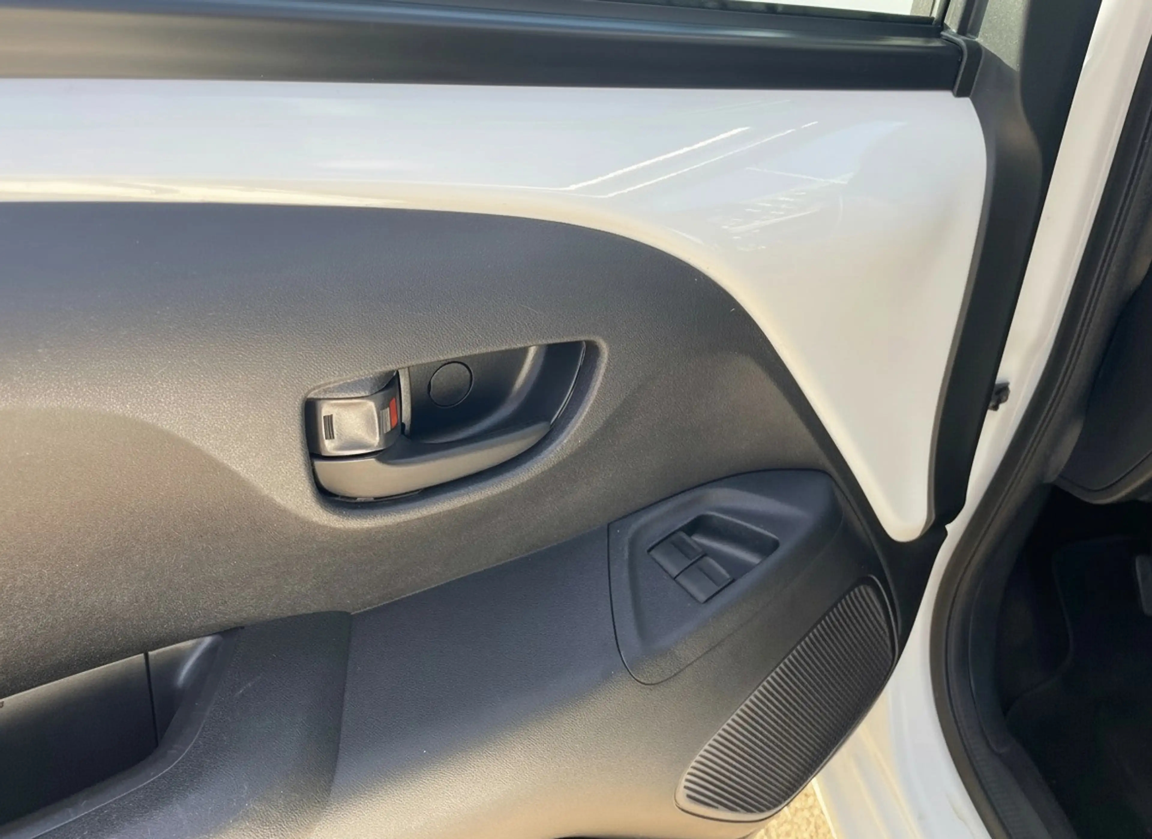 Peugeot 108 1.0 e-VTi Active, Airco, bluetooth audio — photo 3