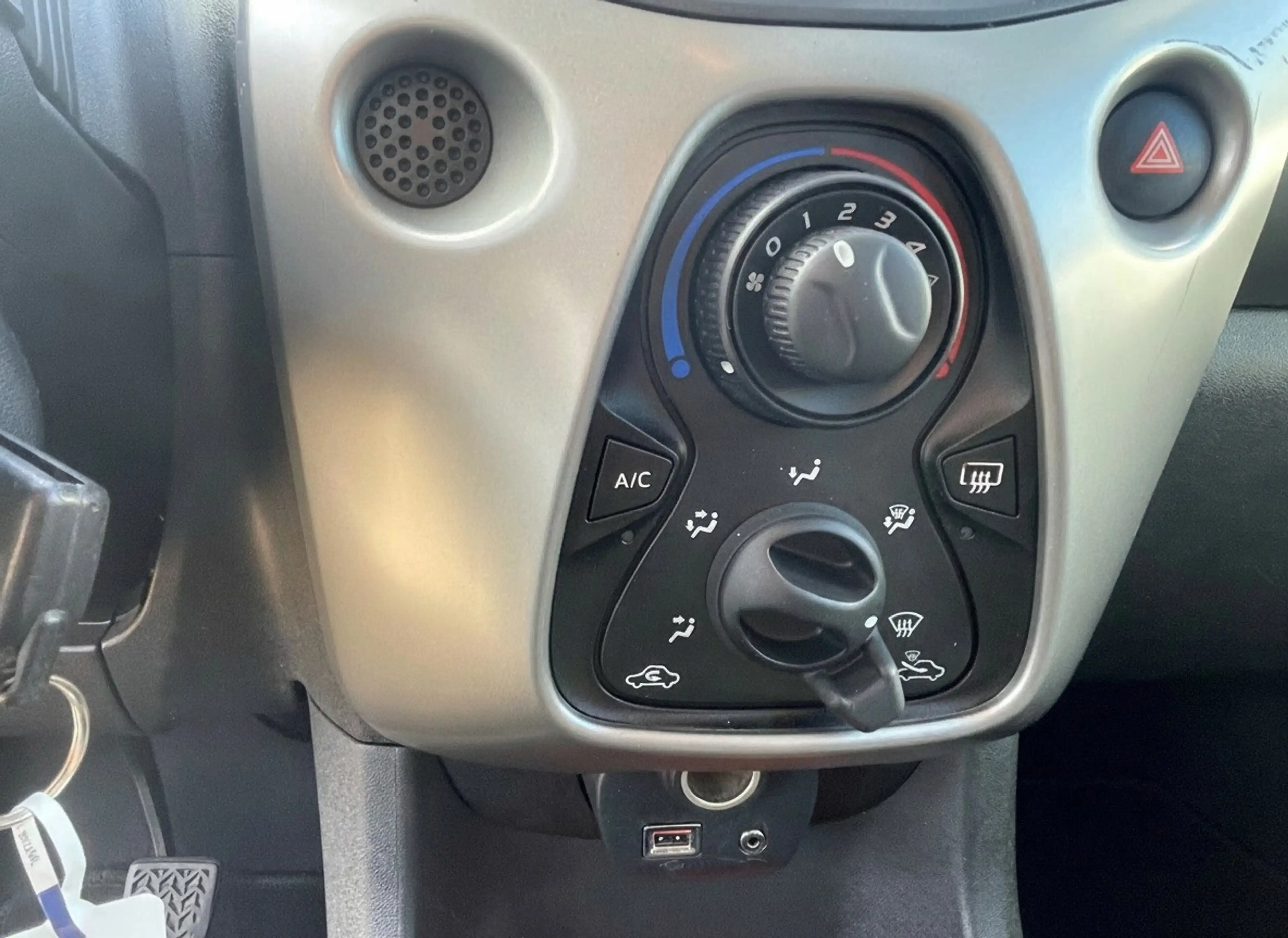 Peugeot 108 1.0 e-VTi Active, Airco, bluetooth audio — photo 21