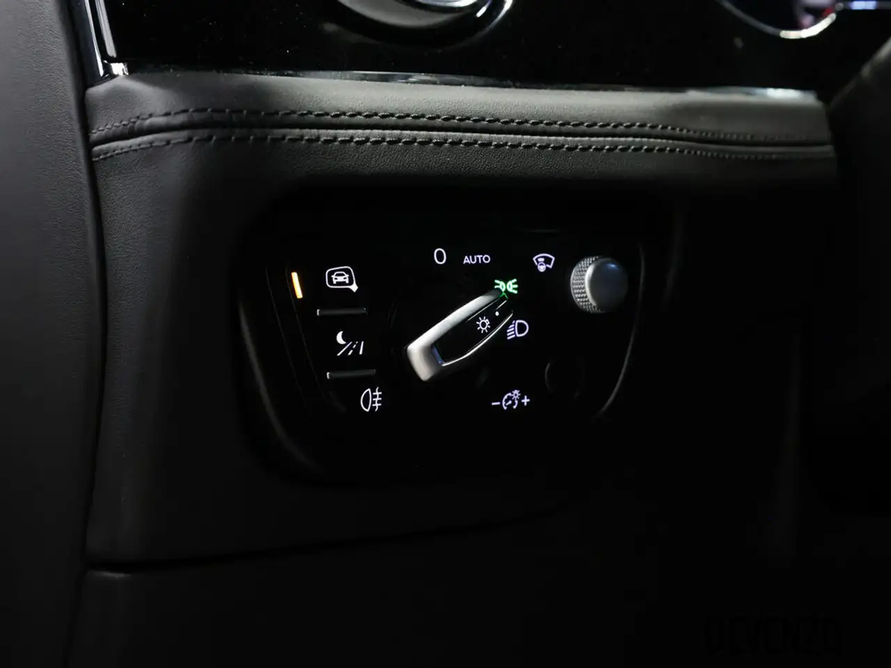 Bentley Bentayga снимка Bentley Bentayga