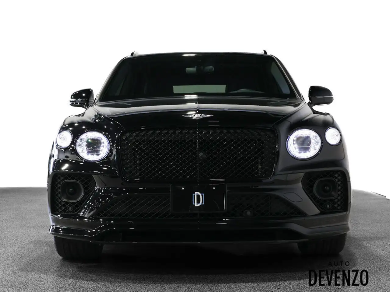 Bentley Bentayga снимка Bentley Bentayga