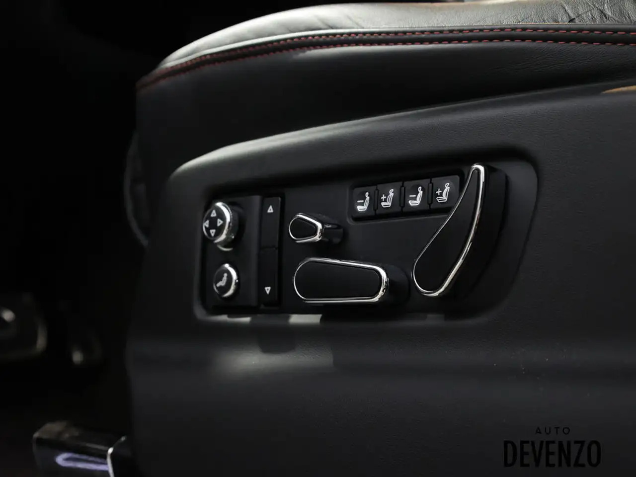 Bentley Bentayga снимка Bentley Bentayga
