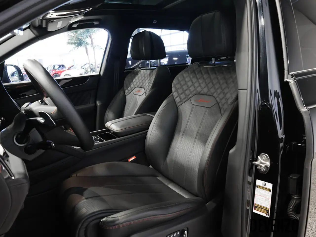 Bentley Bentayga снимка Bentley Bentayga