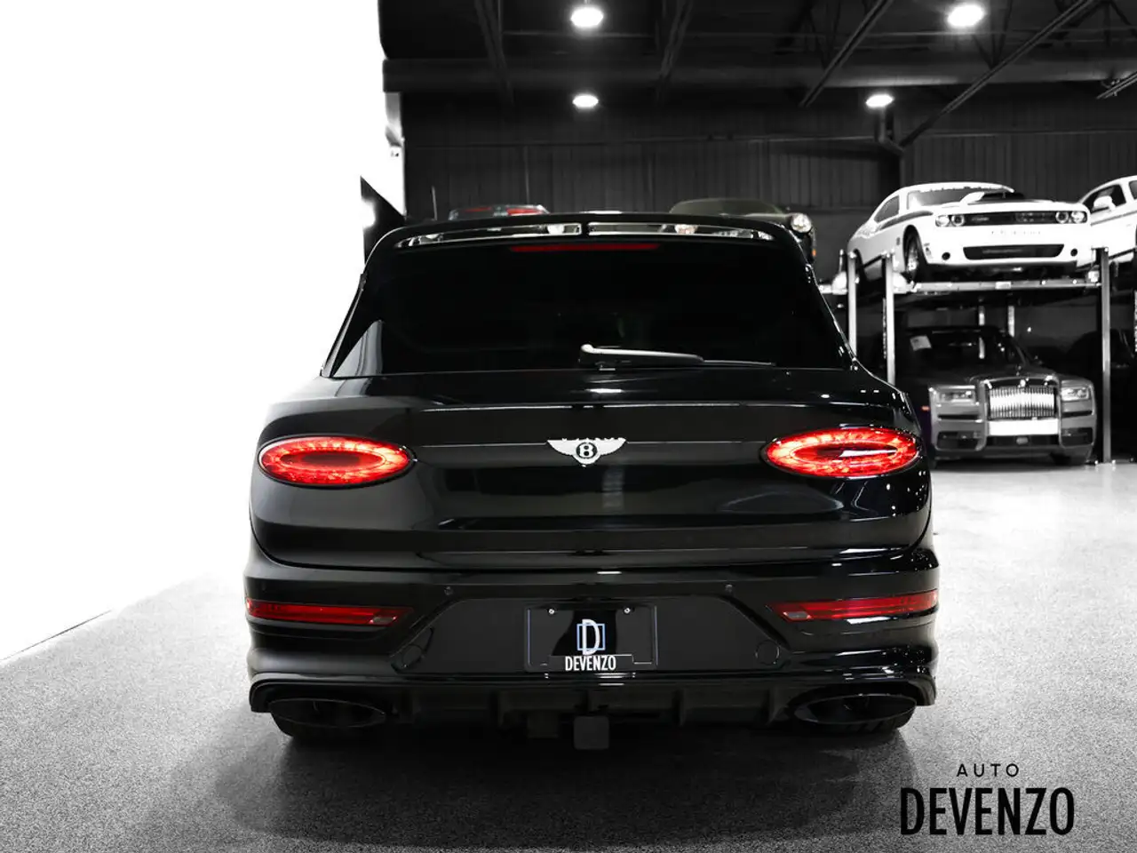 Bentley Bentayga снимка Bentley Bentayga