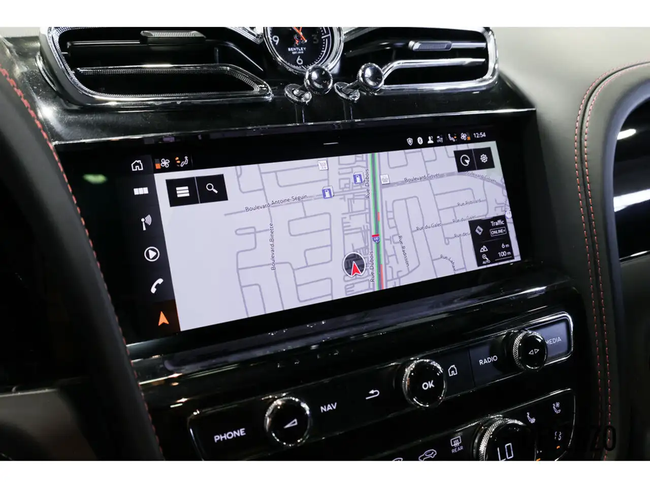 Bentley Bentayga снимка Bentley Bentayga