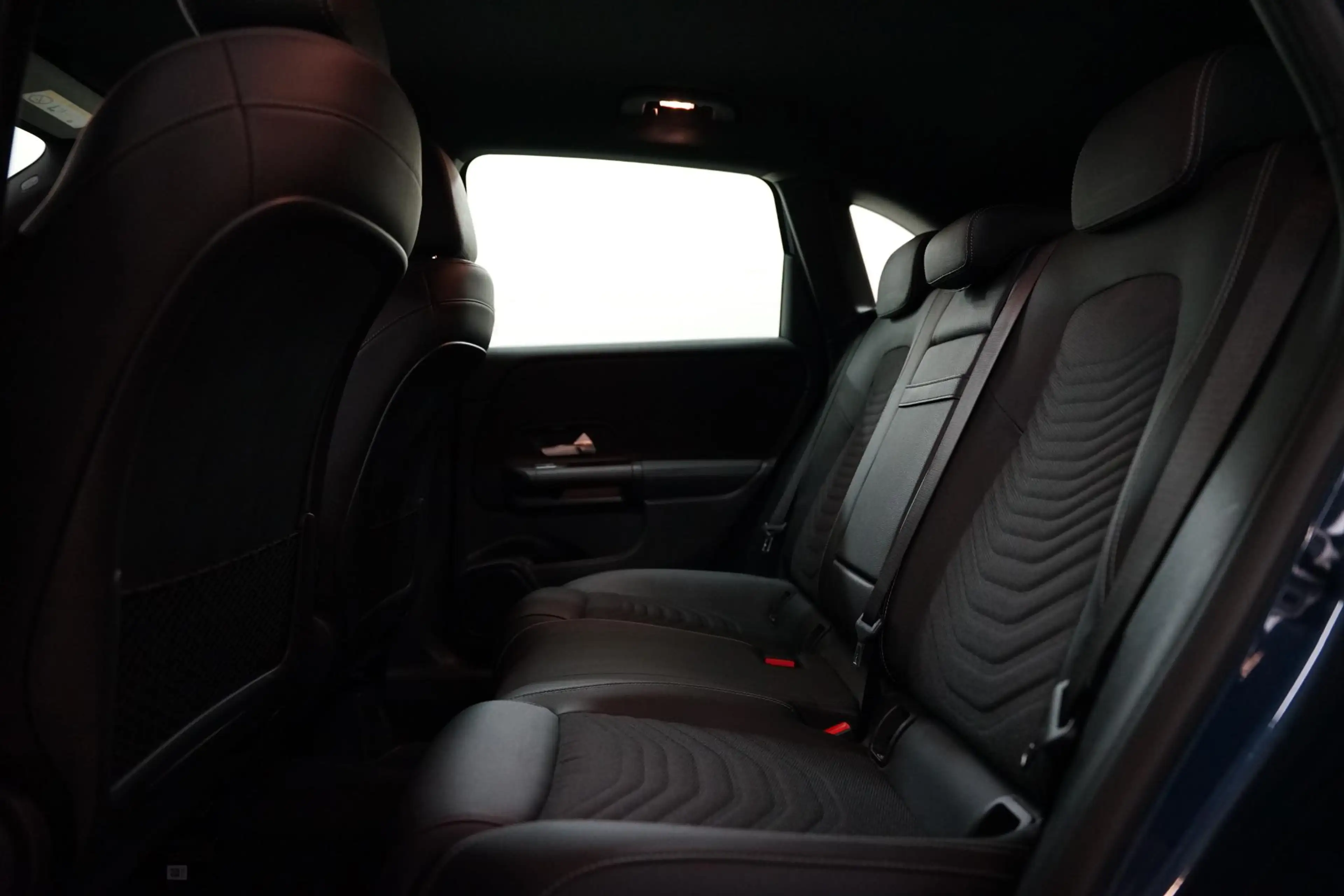 Mercedes-Benz B 180 B d DCT Business Solution — photo 10