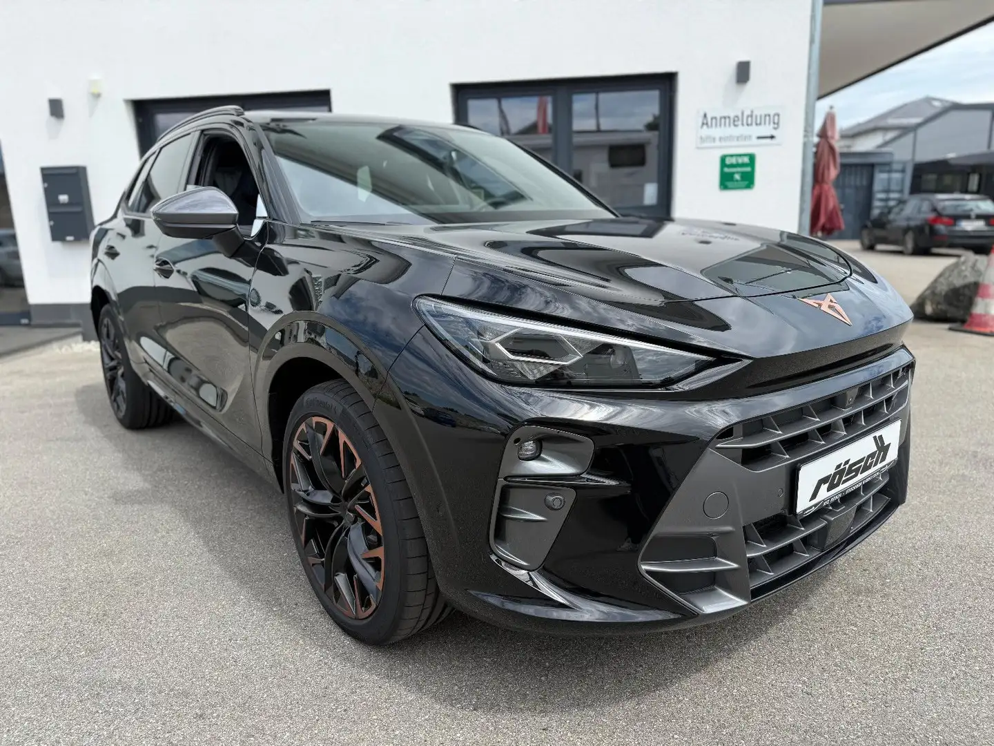 CUPRA Terramar 2.0 TSI 195 kW 4Drive VZ AMBI APPLE Schwarz - 1