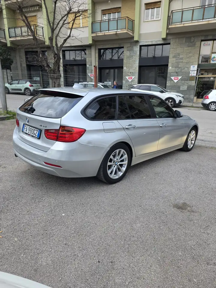 BMW 318tds Touring, foto 3
