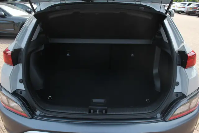Hyundai Kona view 17