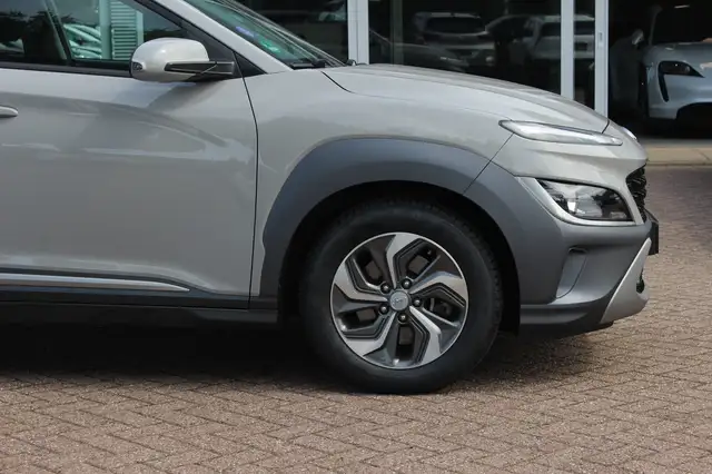Hyundai Kona view 15