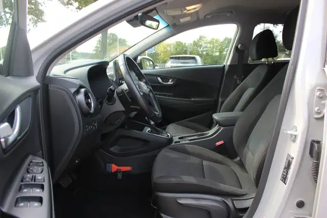 Hyundai Kona view 11