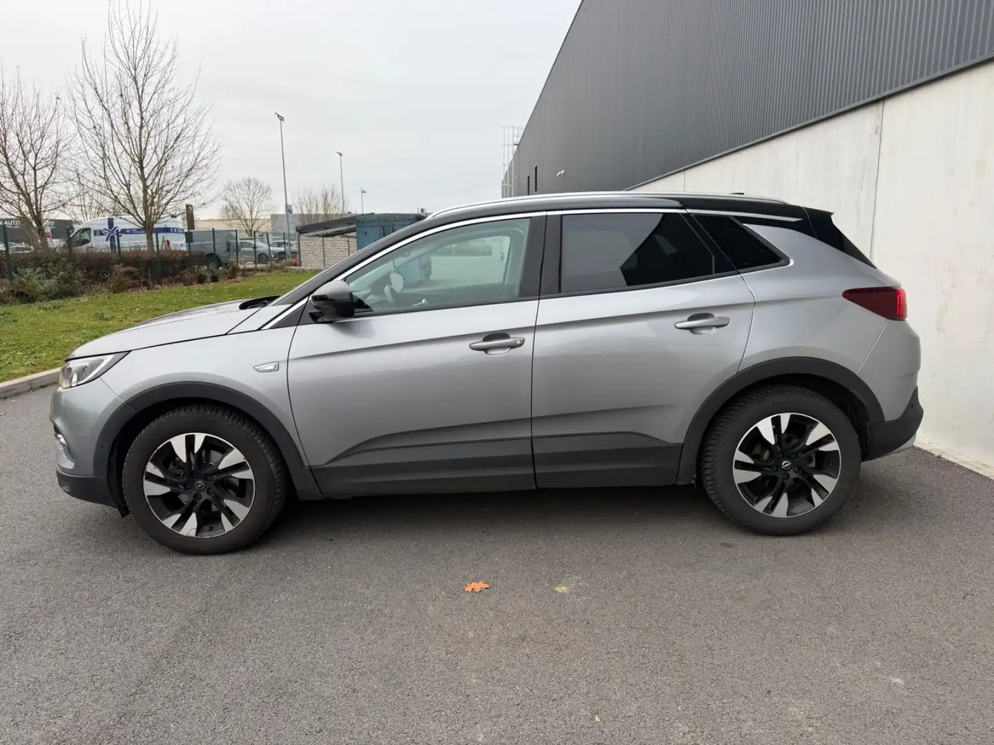 Opel Grandland X Grandland X 1.2 Turbo 130 ch Design Line Gris - 2