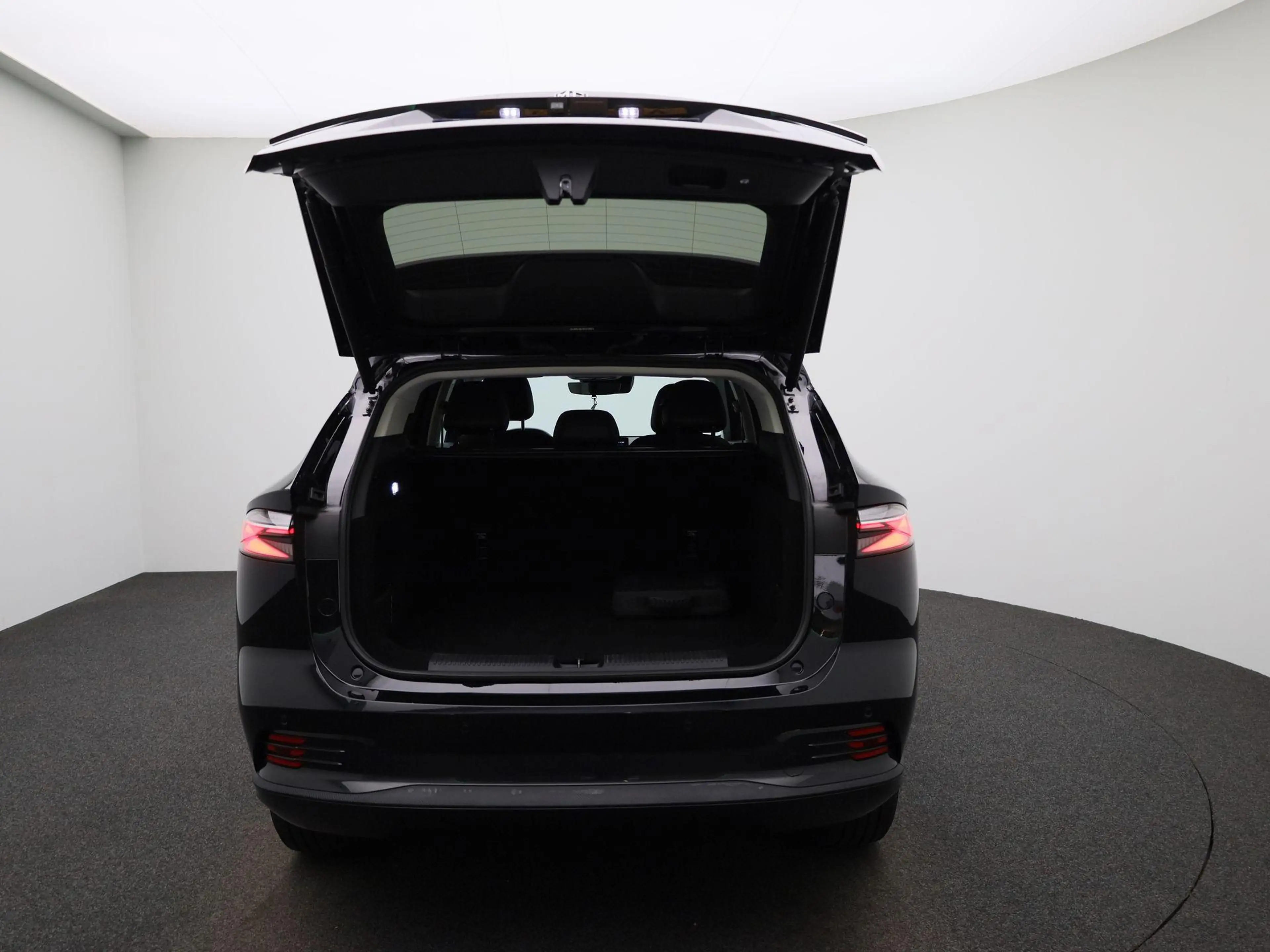 MG HS MG PHEV 1.5 Luxury | 360 Camera | Memory Seats | E — photo 11