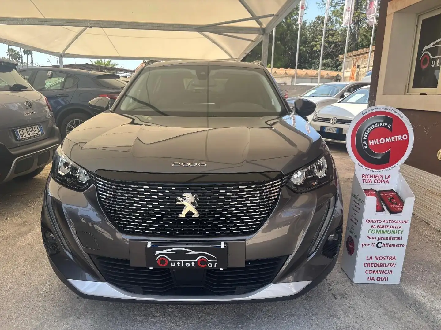 Peugeot 2008 BlueHDi 130 S&S EAT8 GT Pack Grigio - 2