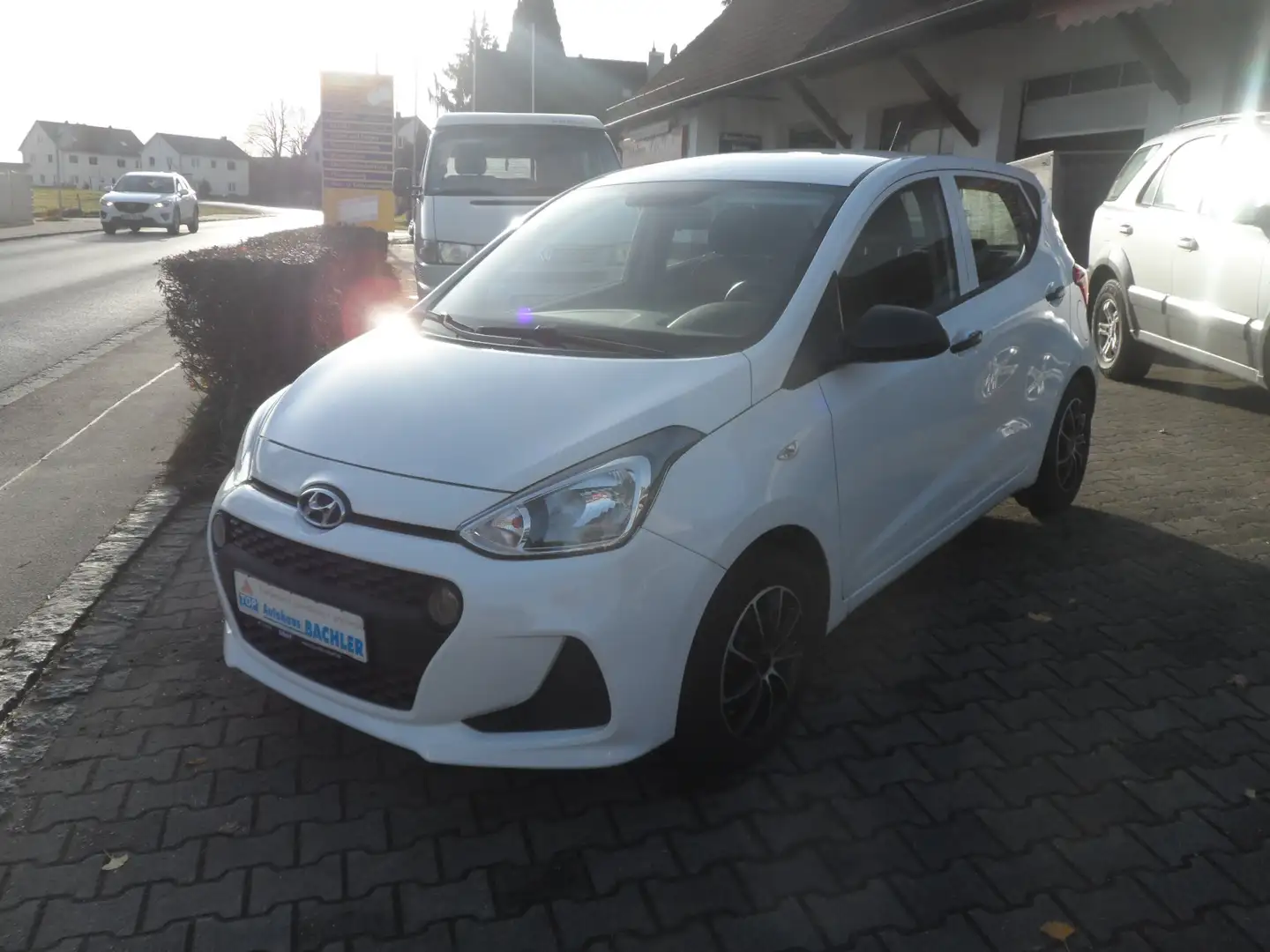 Hyundai i10 Select Weiß - 1