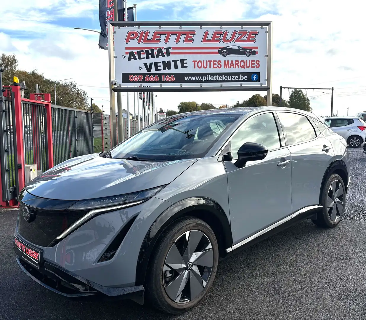 Nissan Ariya Ariya 63 kWh Advance Gris - 1