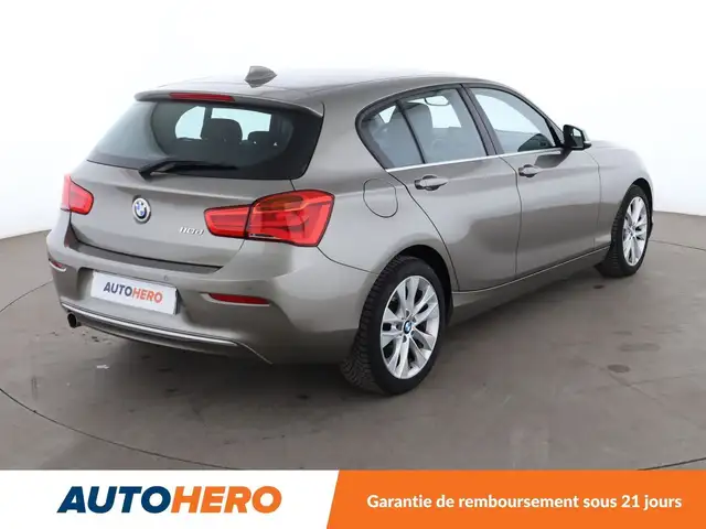 BMW 1 Series view 6