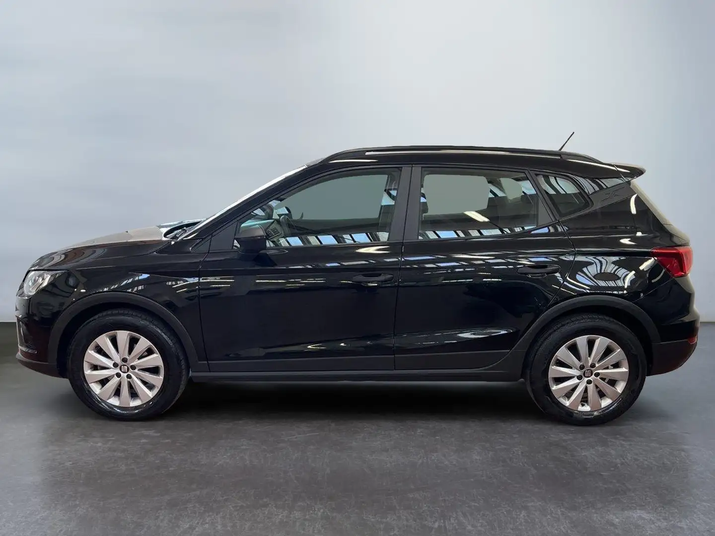 SEAT Arona 1.0 TGI Black Edition crna - 2