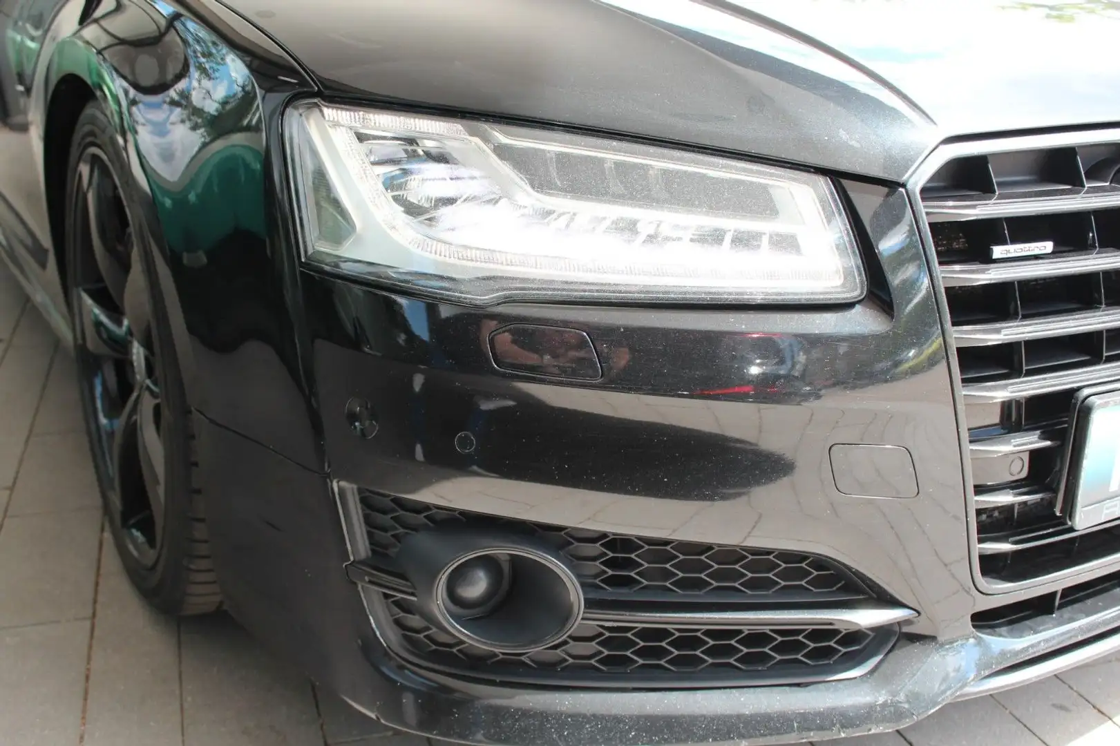 Audi A8 4.2 TDI clean diesel quattro S line Exclusive Schwarz - 2