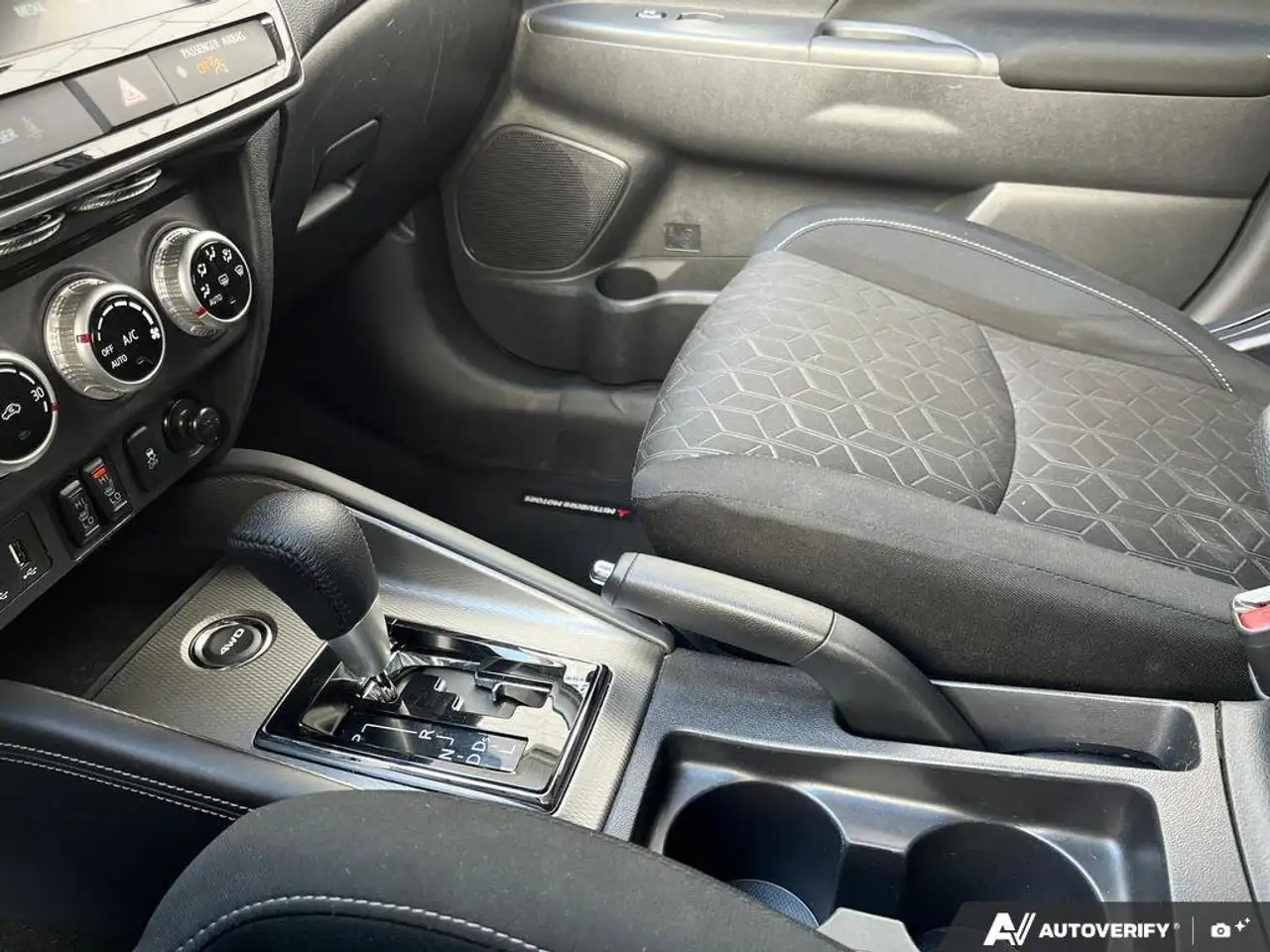 Mitsubishi RVR снимка Mitsubishi RVR