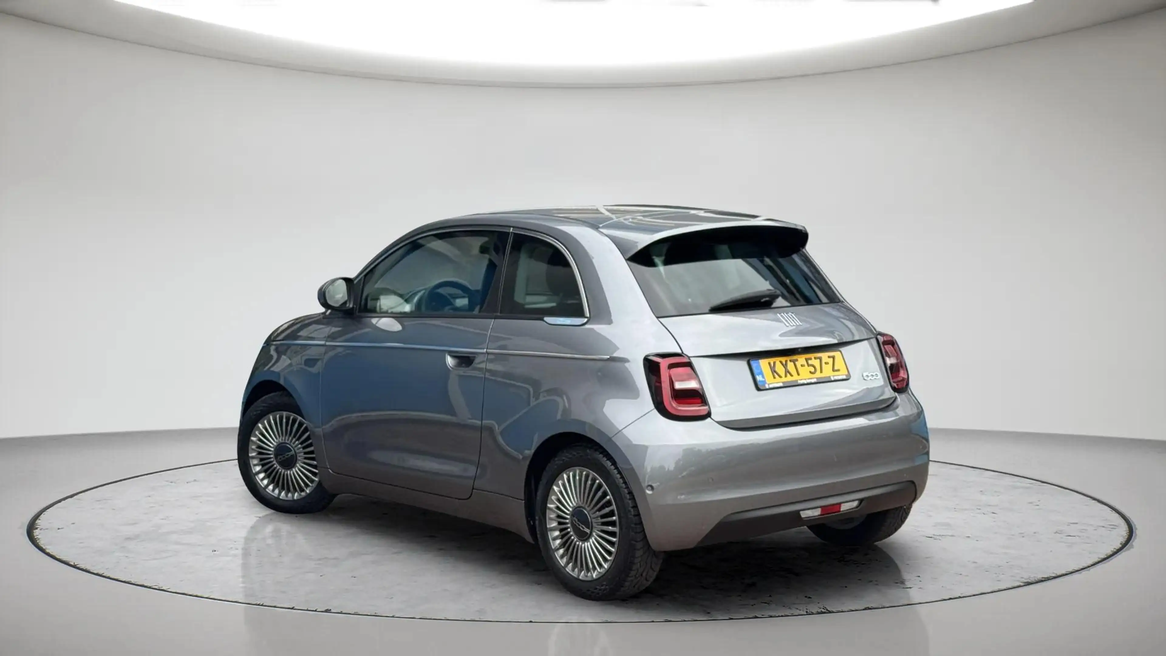 Fiat 500 RED 42 kWh Gratis Afleverpakket! | Achteruitrijcam — photo 2