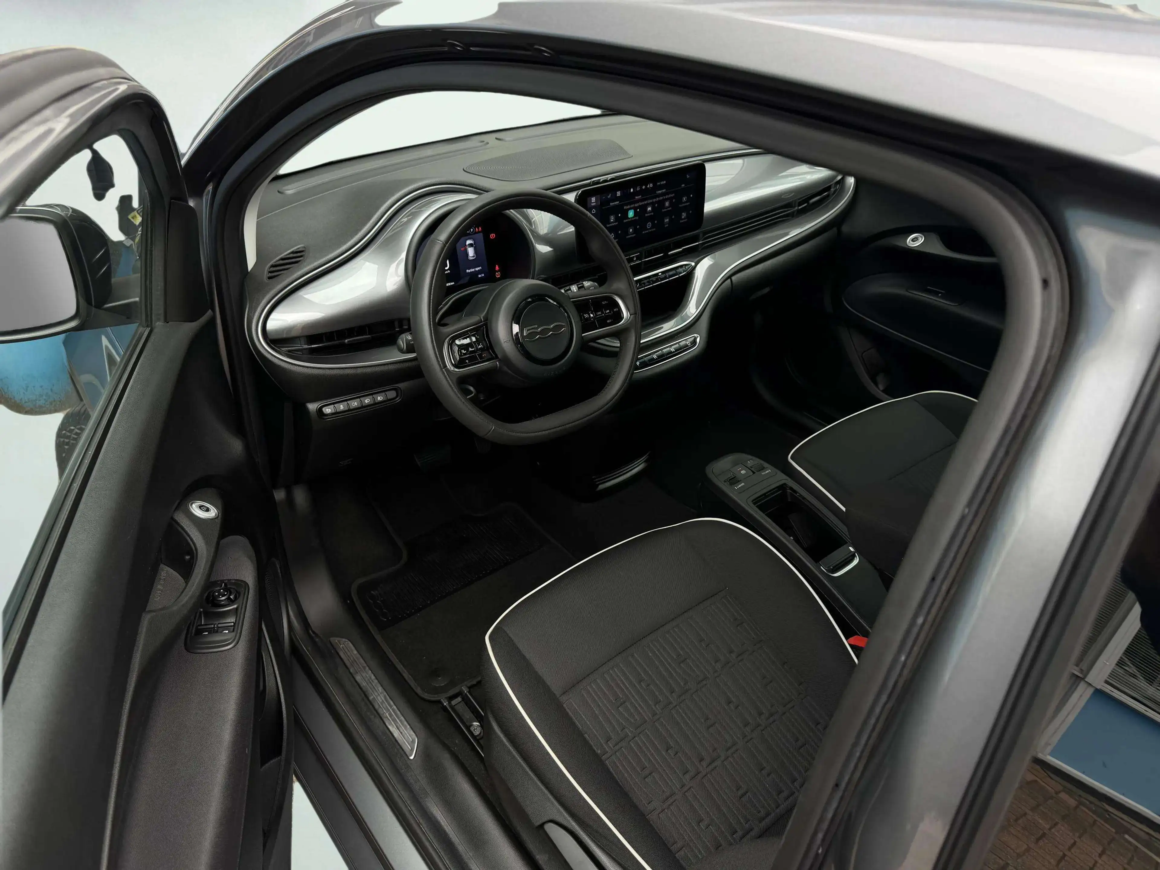 Fiat 500 RED 42 kWh Gratis Afleverpakket! | Achteruitrijcam — photo 3