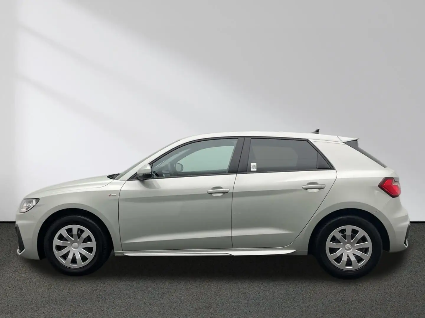 Audi A1 Sportback 25 TFSI S line MMI Spurhalteassi. Silber - 2