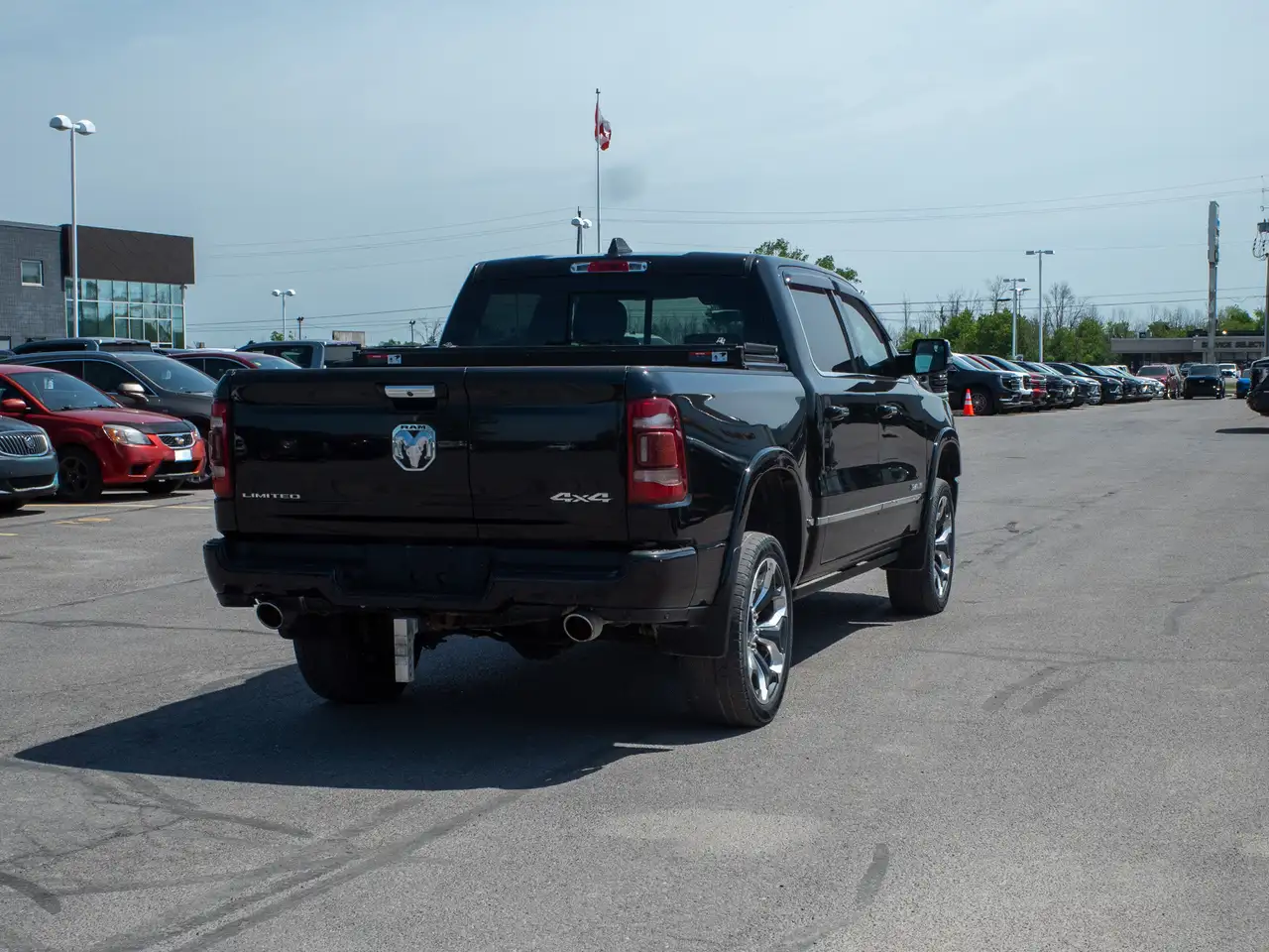 RAM 1500 снимка RAM 1500