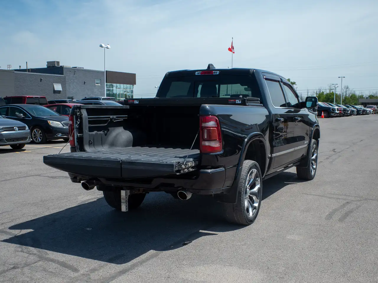 RAM 1500 снимка RAM 1500