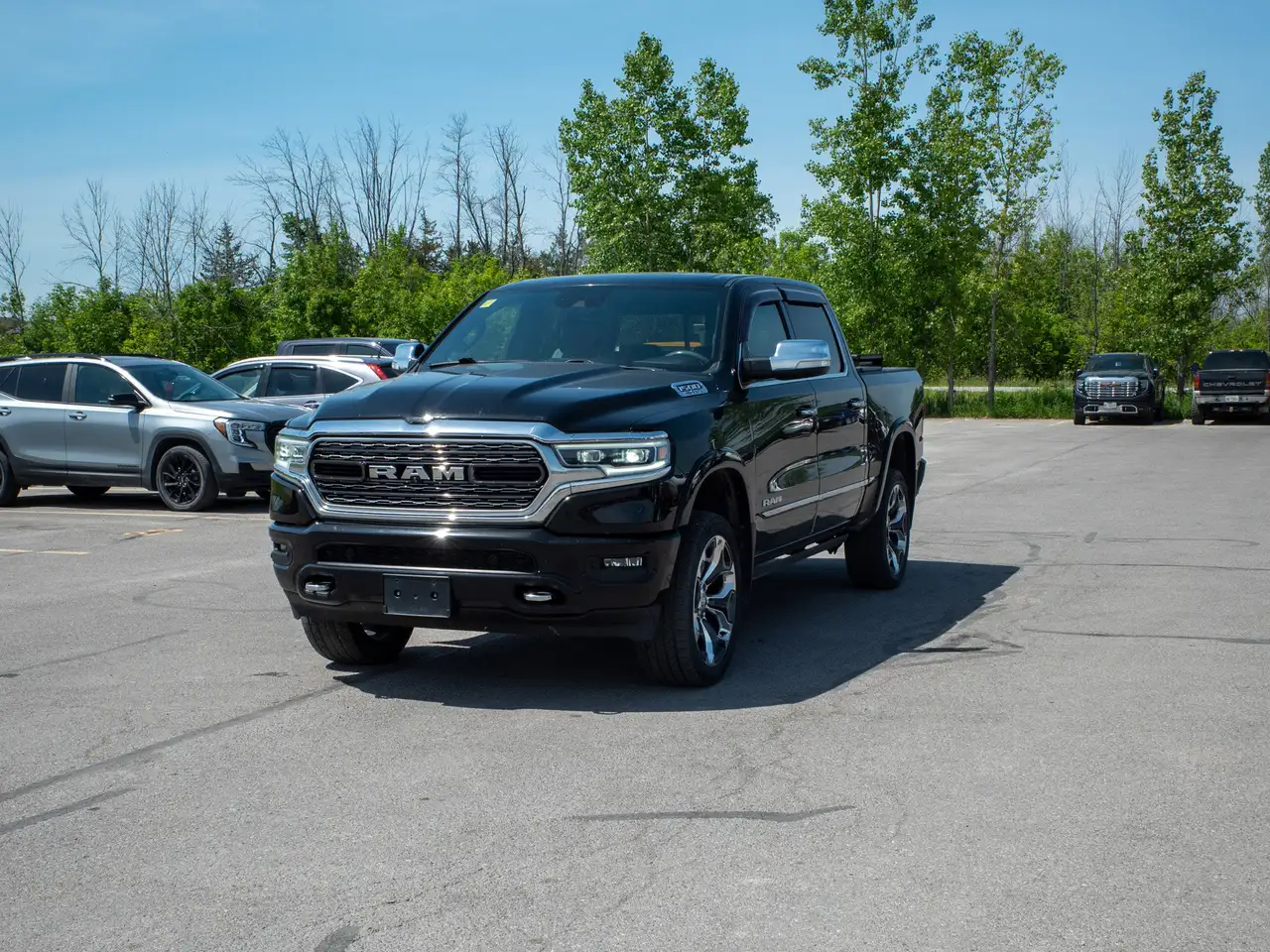 RAM 1500 снимка RAM 1500