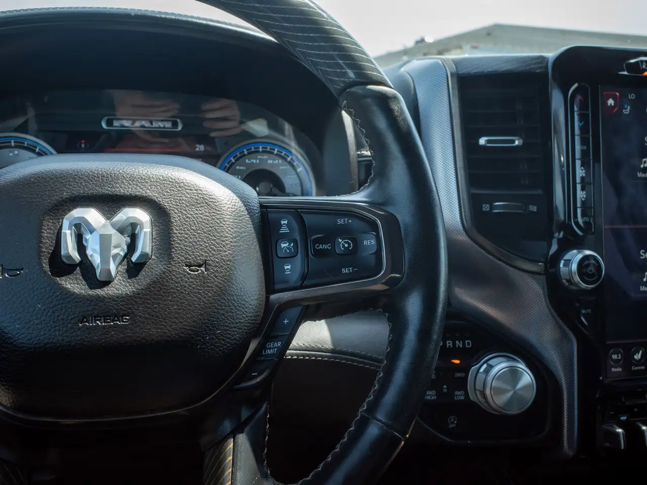 RAM 1500 снимка RAM 1500