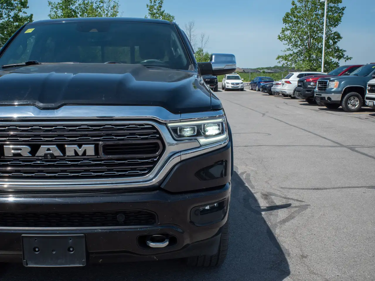 RAM 1500 снимка RAM 1500