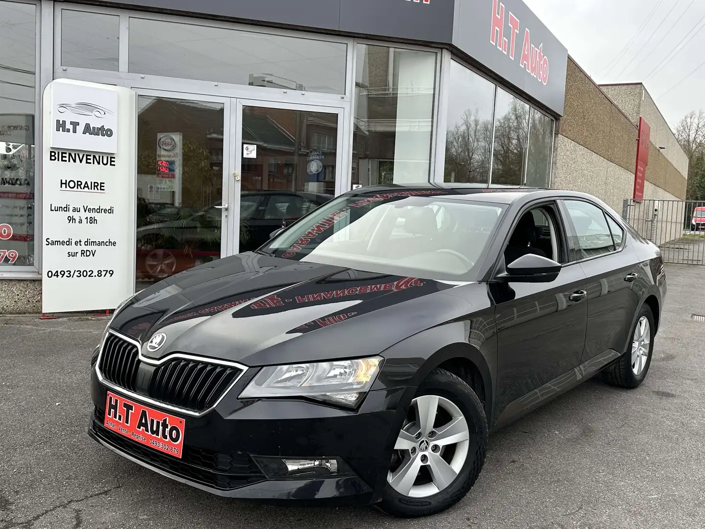 Skoda Superb 2.0 CR TDi/Etat neuf/Airco/Euro 6/124.000Kilometre Noir - 1