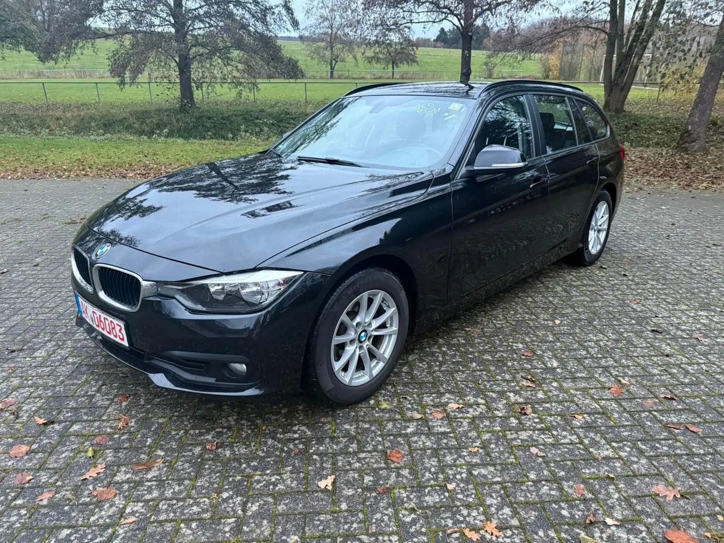 BMW 316 d Touring Navi Schwarz - 1