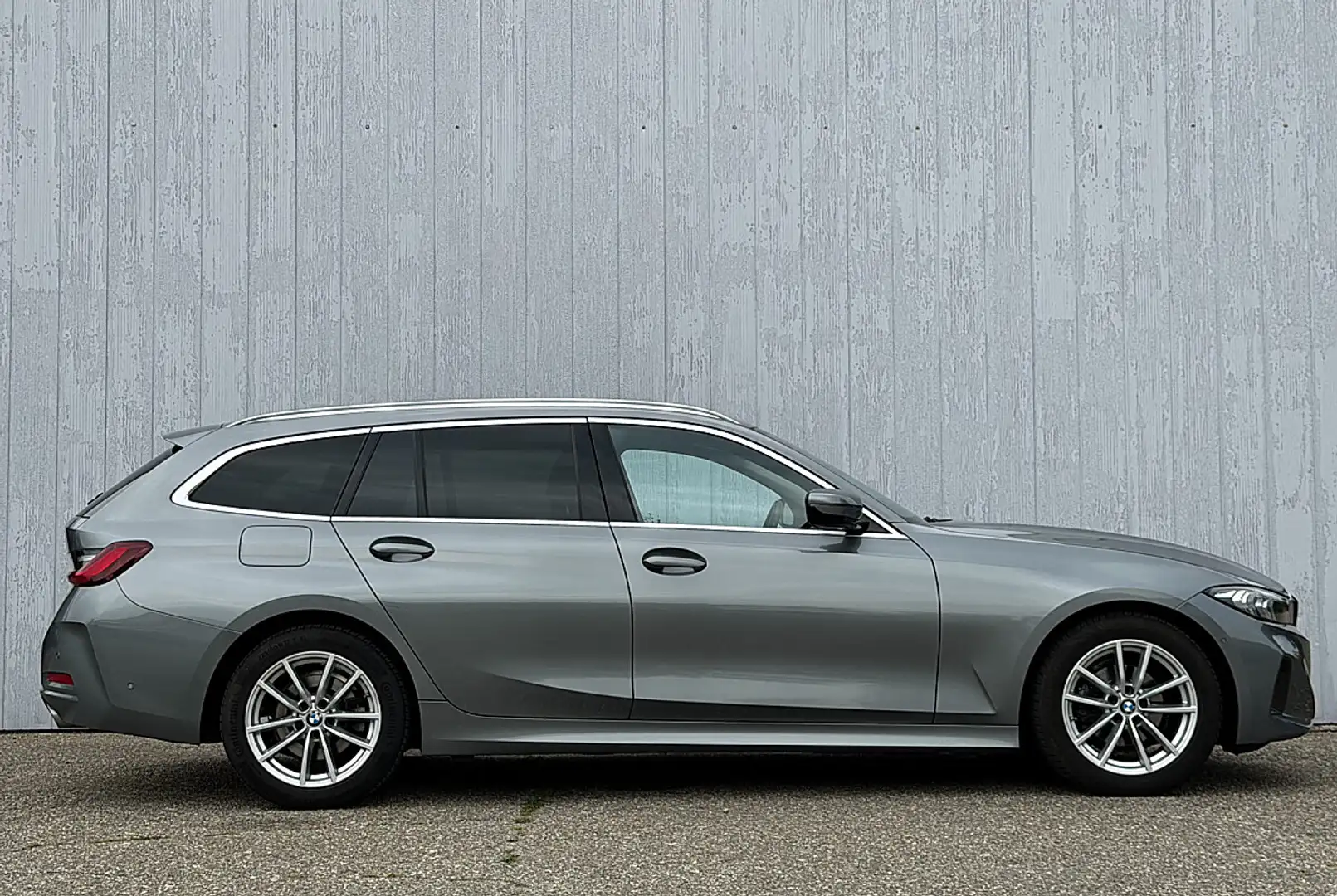 BMW Sonstige 3er-Reihe 318d Aut. Silber - 2