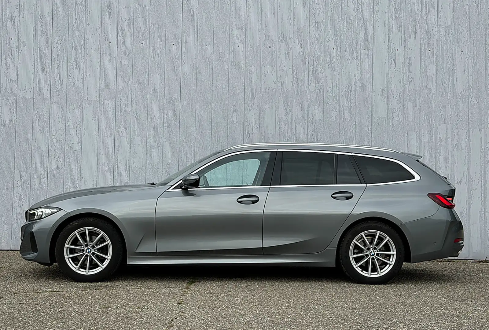 BMW Sonstige 3er-Reihe 318d Aut. Silber - 2