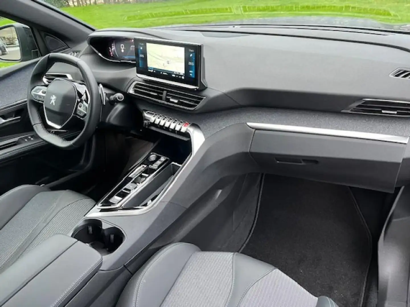 Peugeot 5008 II Allure Pack AUT Grau - 2